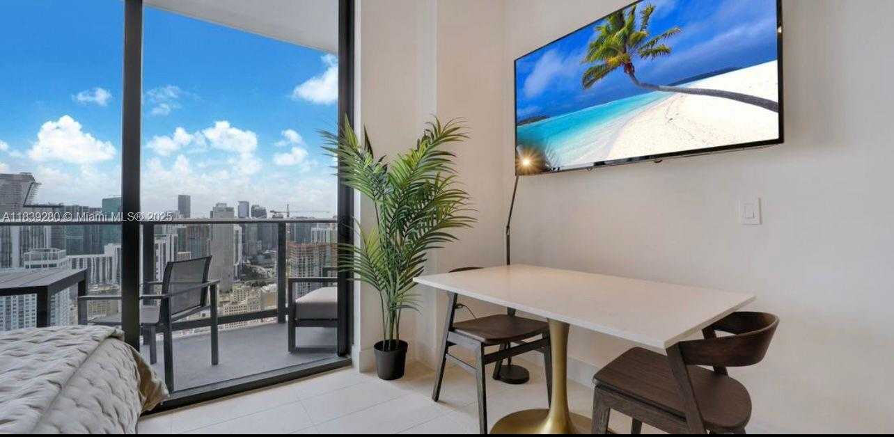 Small Image of 159 NORTH EAST 6TH ST #4910, Miami Number 6