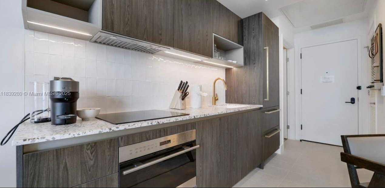 Small Image of 159 NORTH EAST 6TH ST #4910, Miami Number 9