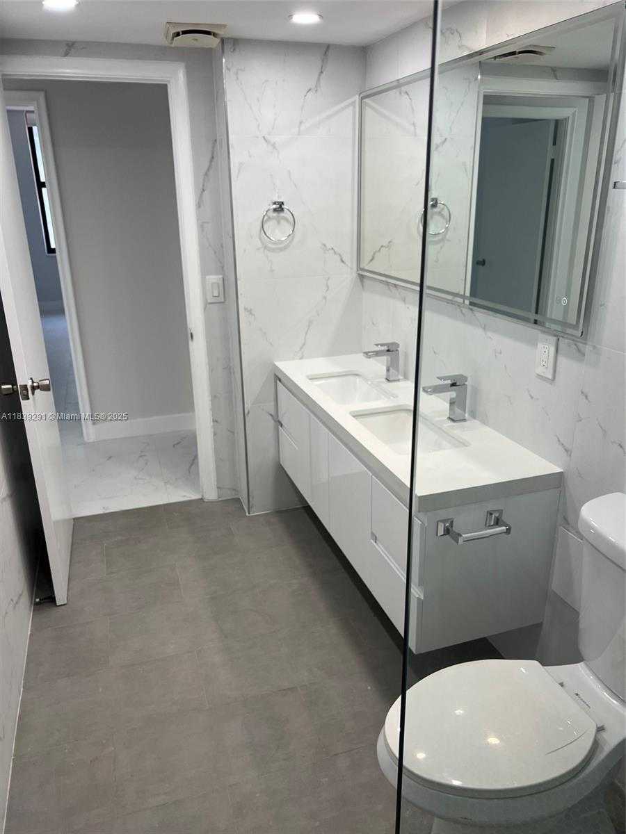 Small Image of 9801 COLLINS AVE #15X, Bal Harbour Number 14