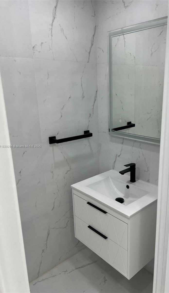 Small Image of 9801 COLLINS AVE #15X, Bal Harbour Number 21