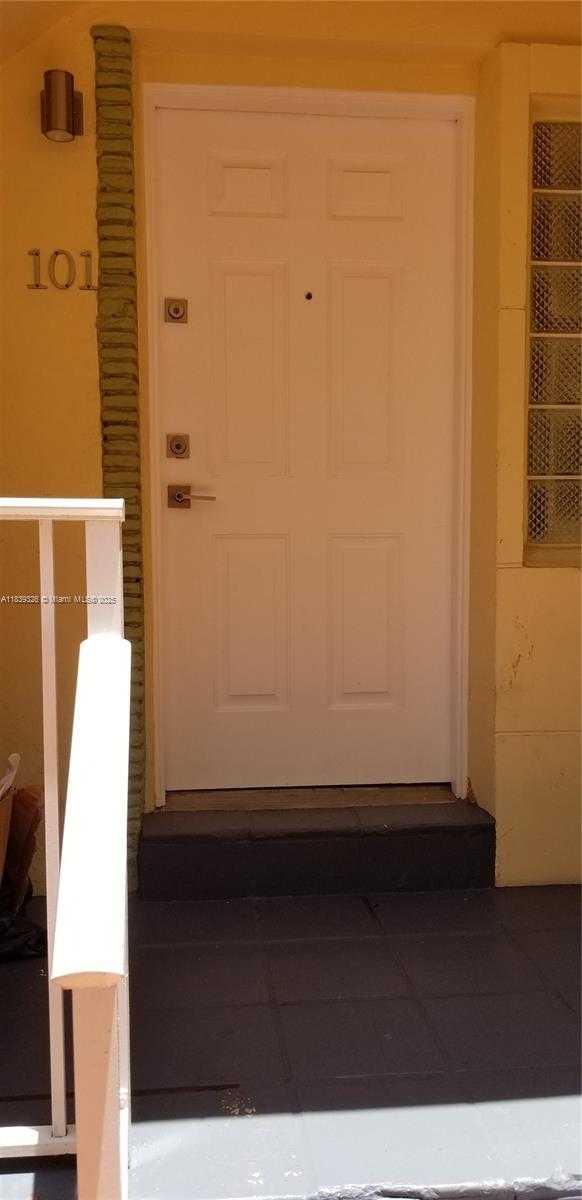 Small Image of 1337 EUCLID AVE #101, Miami Beach Number 3