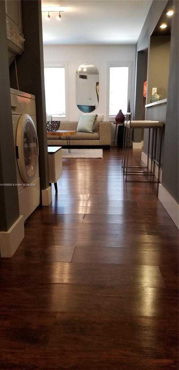 Small Image of 1337 EUCLID AVE #101, Miami Beach Number 31