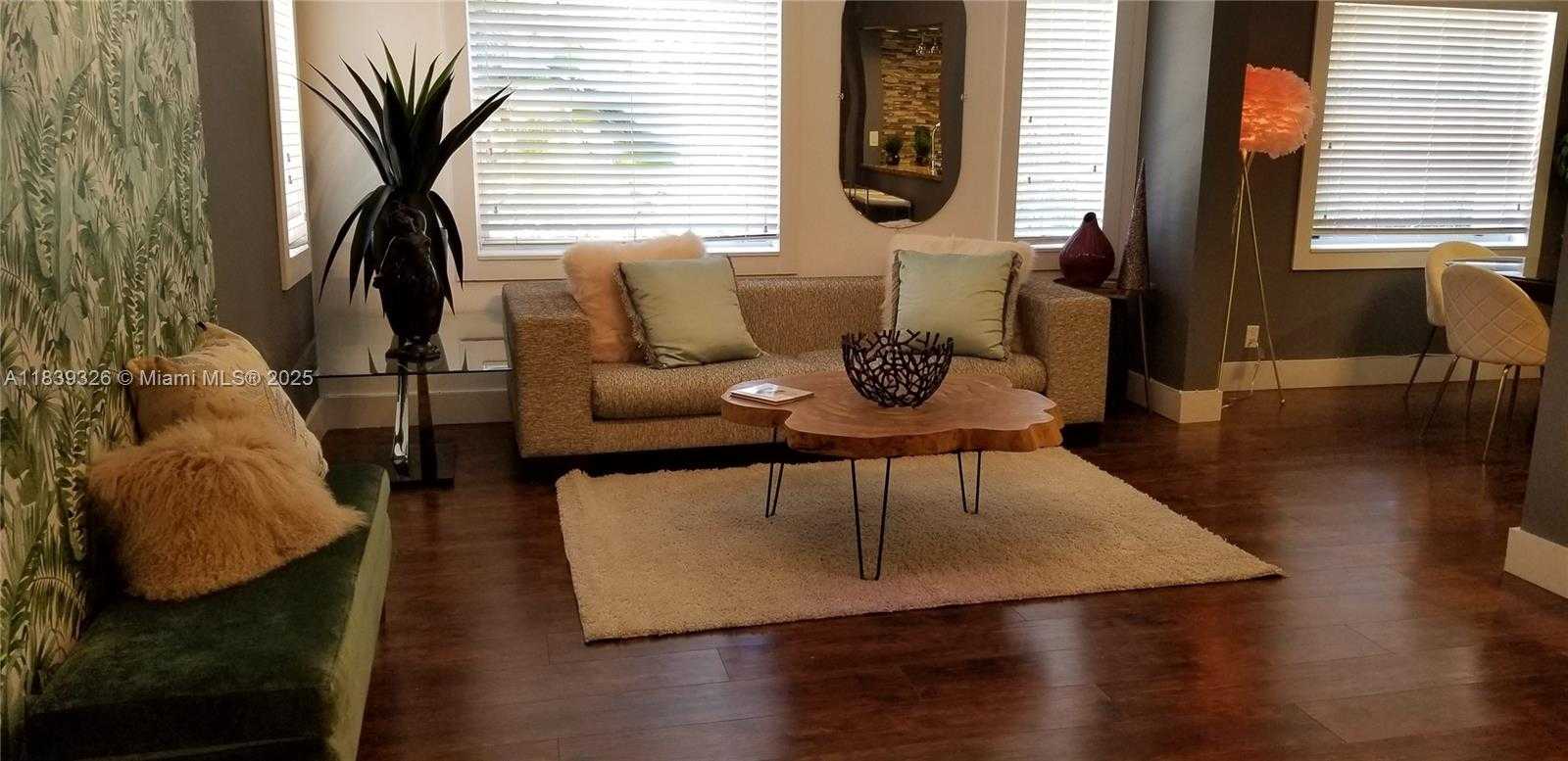 Small Image of 1337 EUCLID AVE #101, Miami Beach Number 6