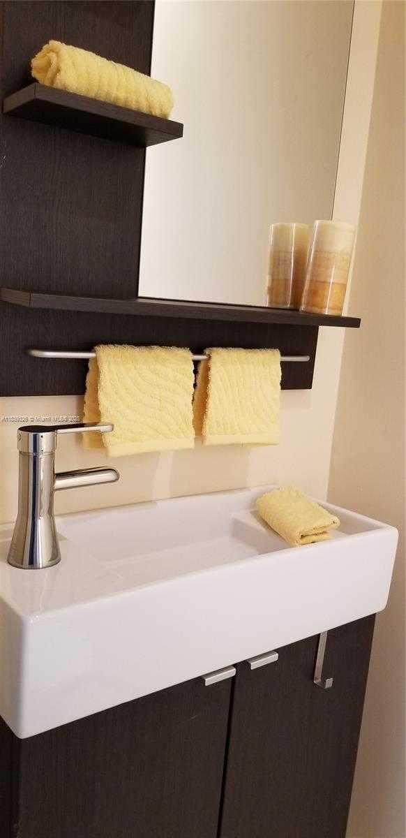 Small Image of 1337 EUCLID AVE #101, Miami Beach Number 62