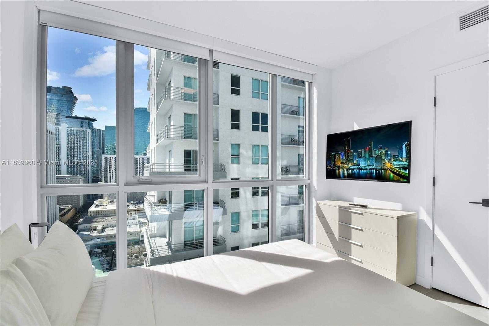 Small Image of 227 NORTH EAST 2ND ST #2000, Miami Number 24