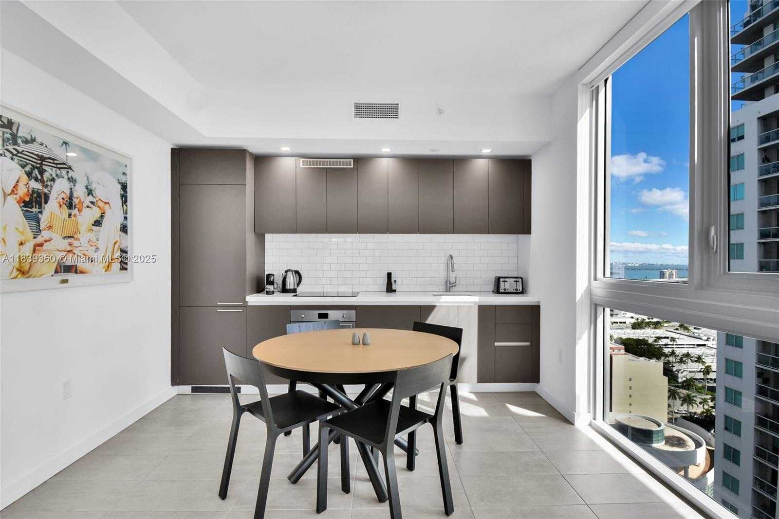 Small Image of 227 NORTH EAST 2ND ST #2000, Miami Number 8