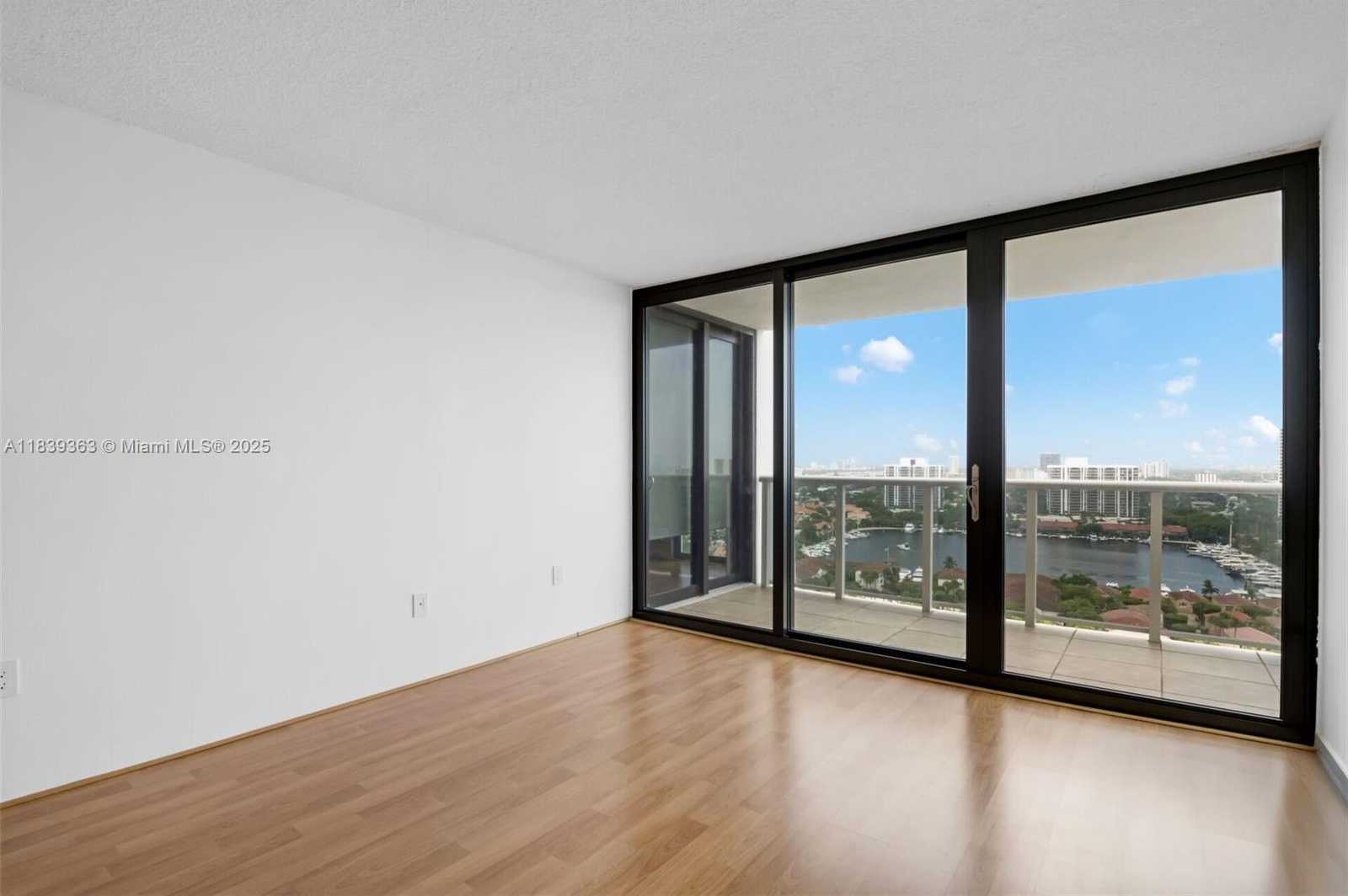 Small Image of 3675 NORTH COUNTRY CLUB DR #2302, Aventura Number 10