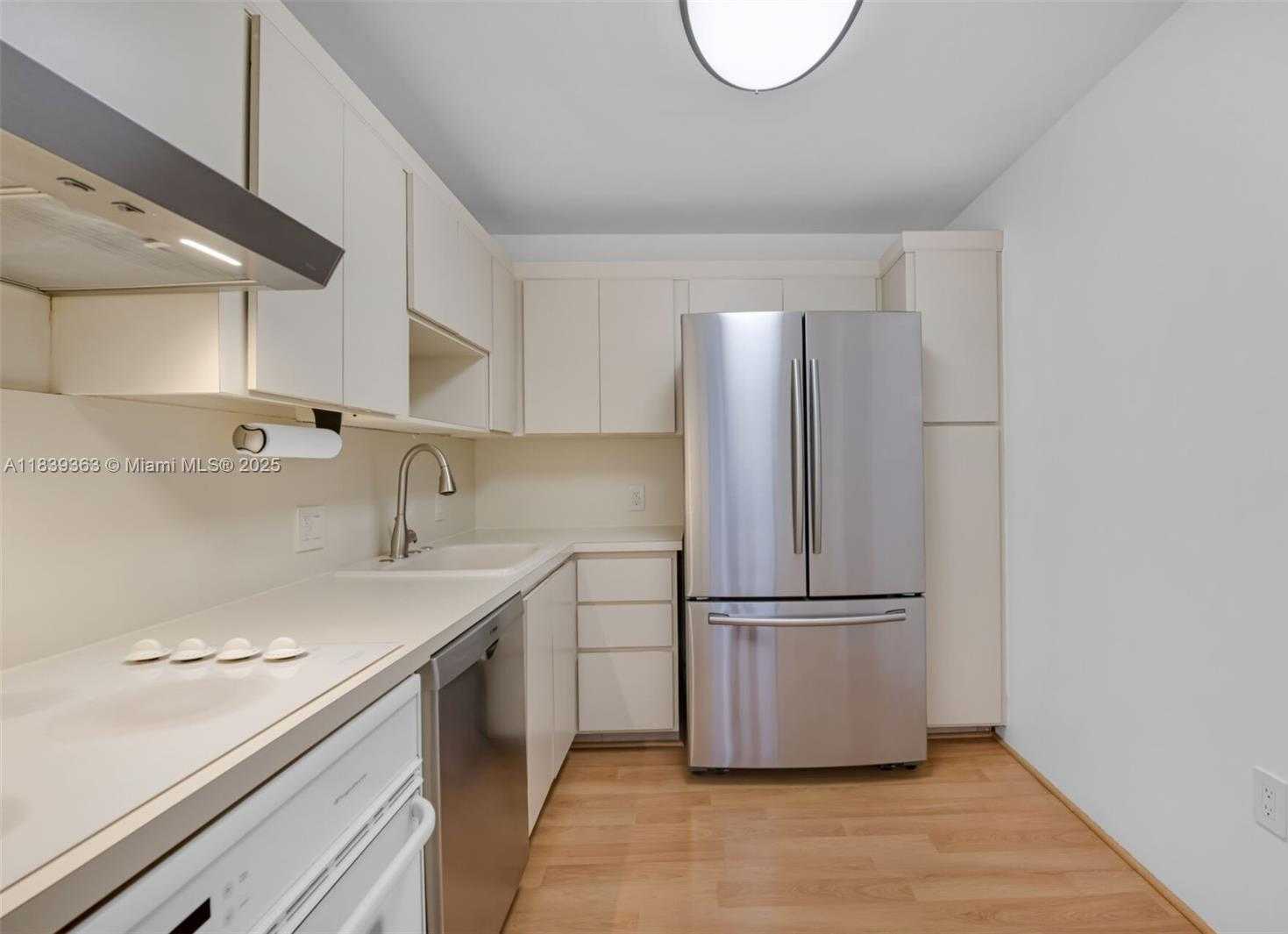 Small Image of 3675 NORTH COUNTRY CLUB DR #2302, Aventura Number 18