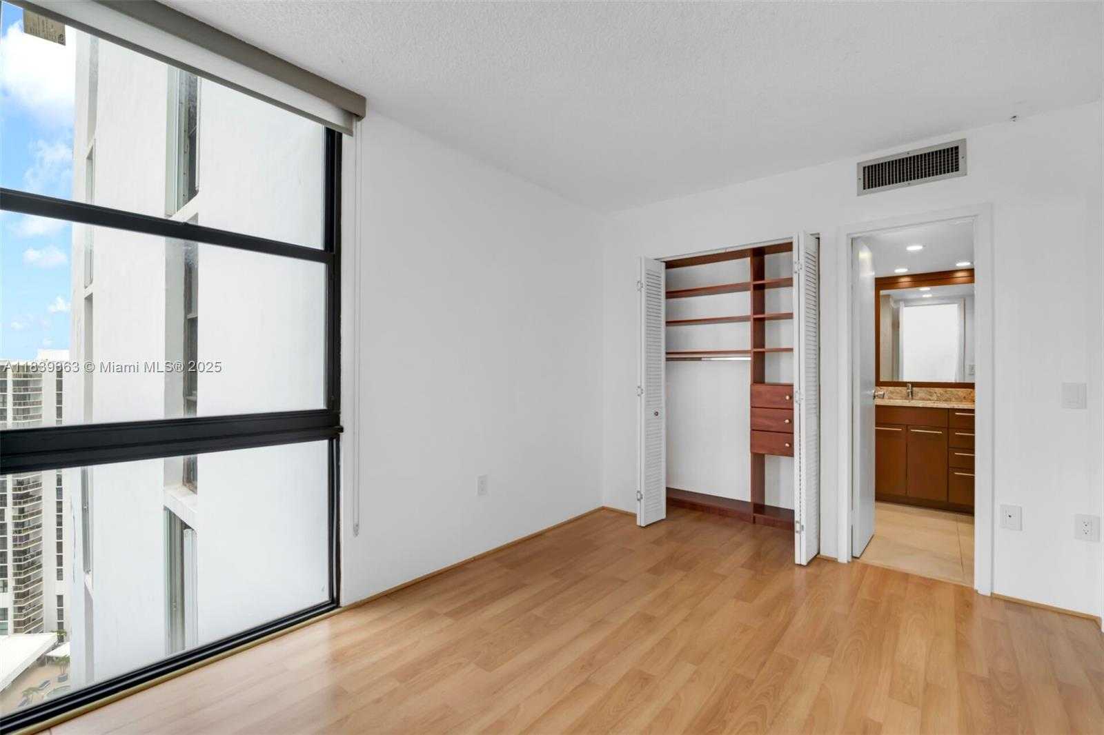 Small Image of 3675 NORTH COUNTRY CLUB DR #2302, Aventura Number 24