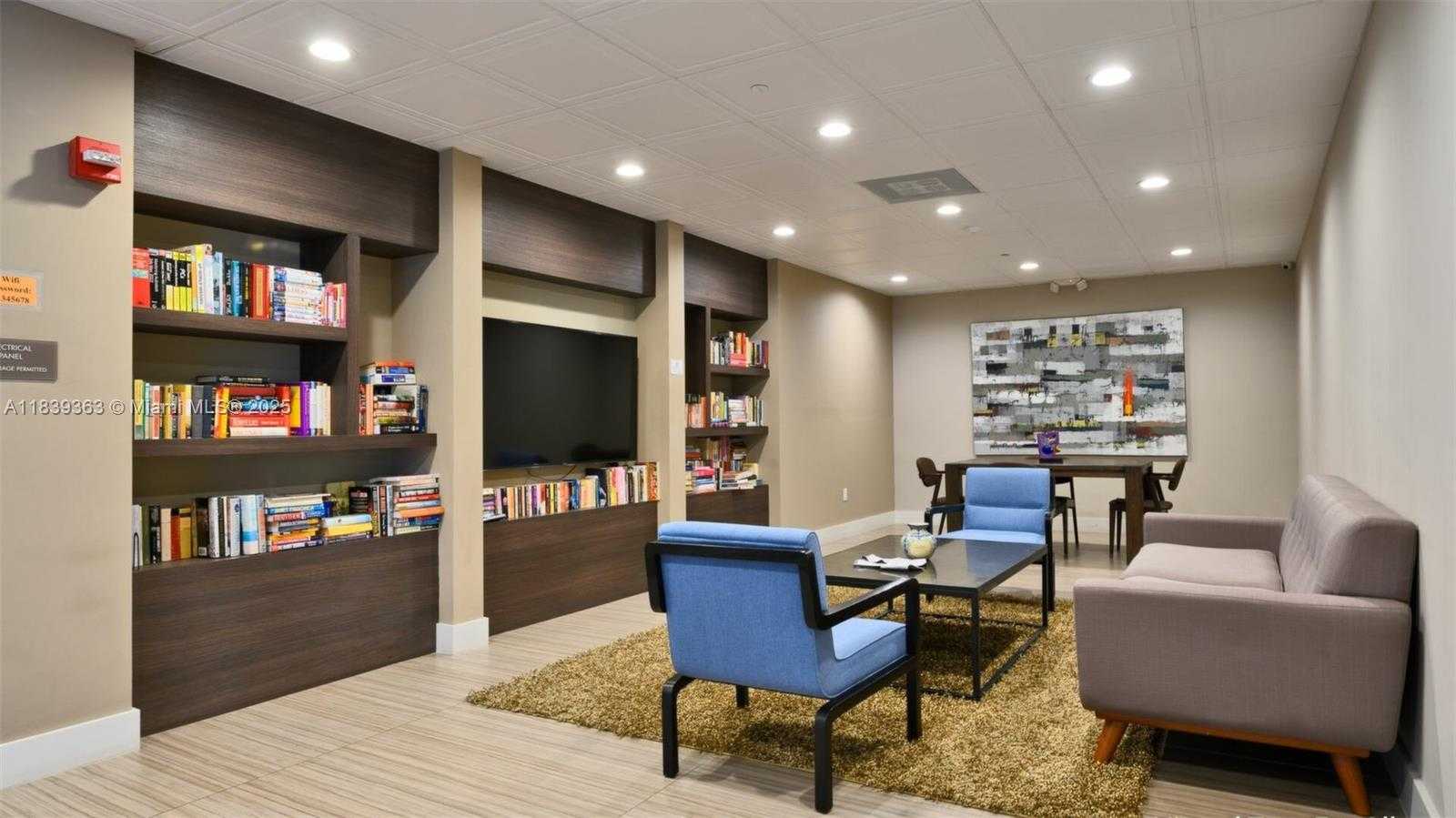 Small Image of 3675 NORTH COUNTRY CLUB DR #2302, Aventura Number 40