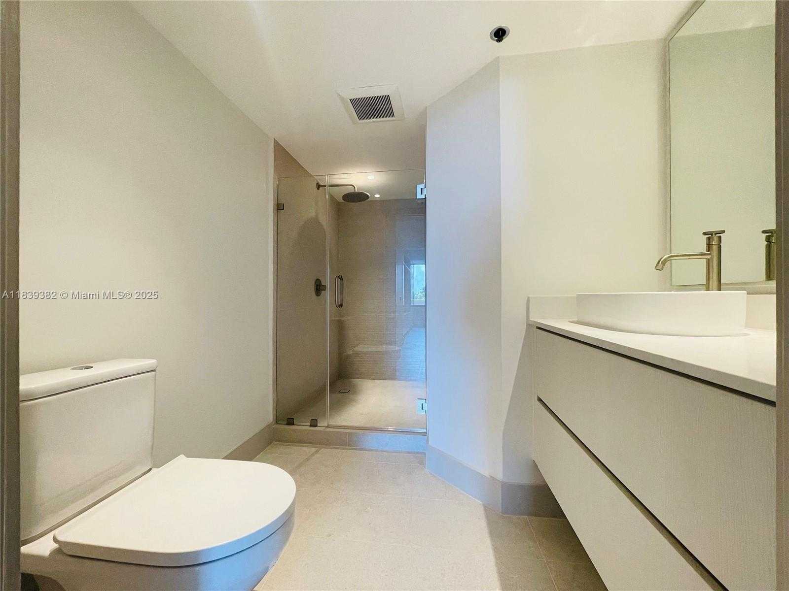 Small Image of 201 CRANDON BLVD #305, Key Biscayne Number 11