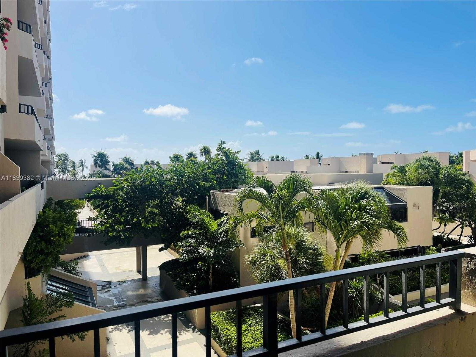 Small Image of 201 CRANDON BLVD #305, Key Biscayne Number 12