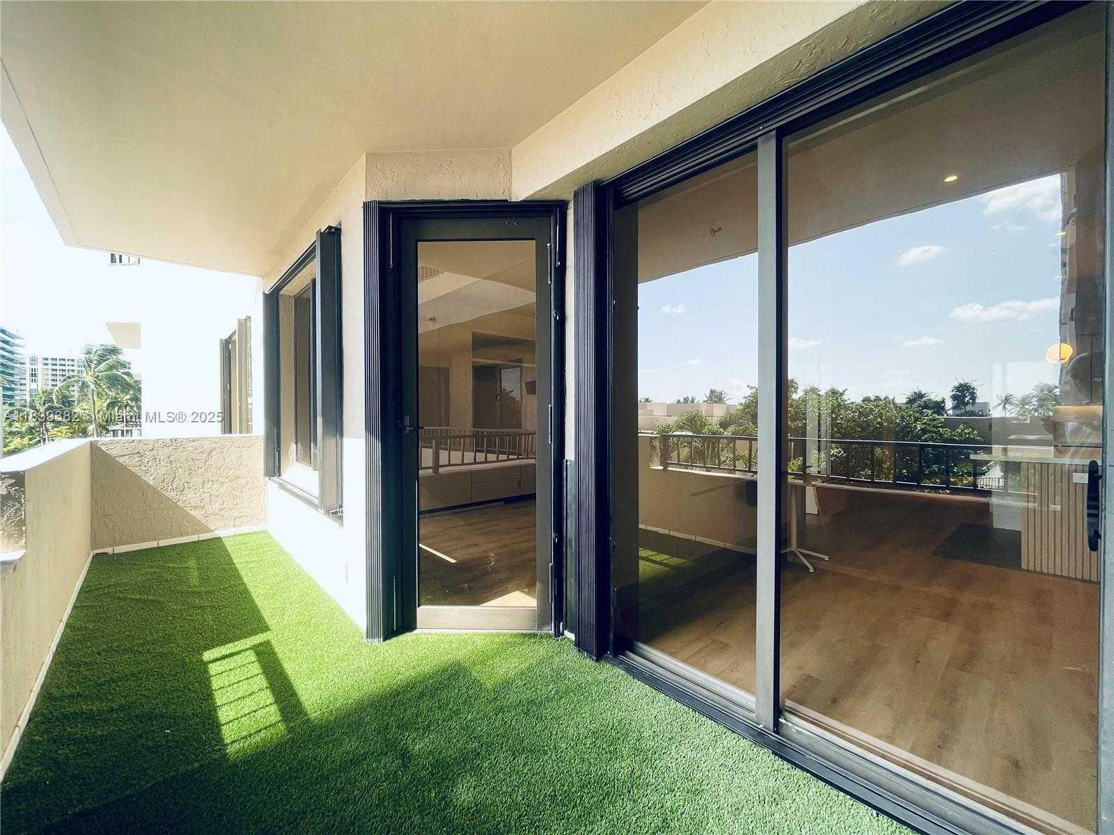 Small Image of 201 CRANDON BLVD #305, Key Biscayne Number 14