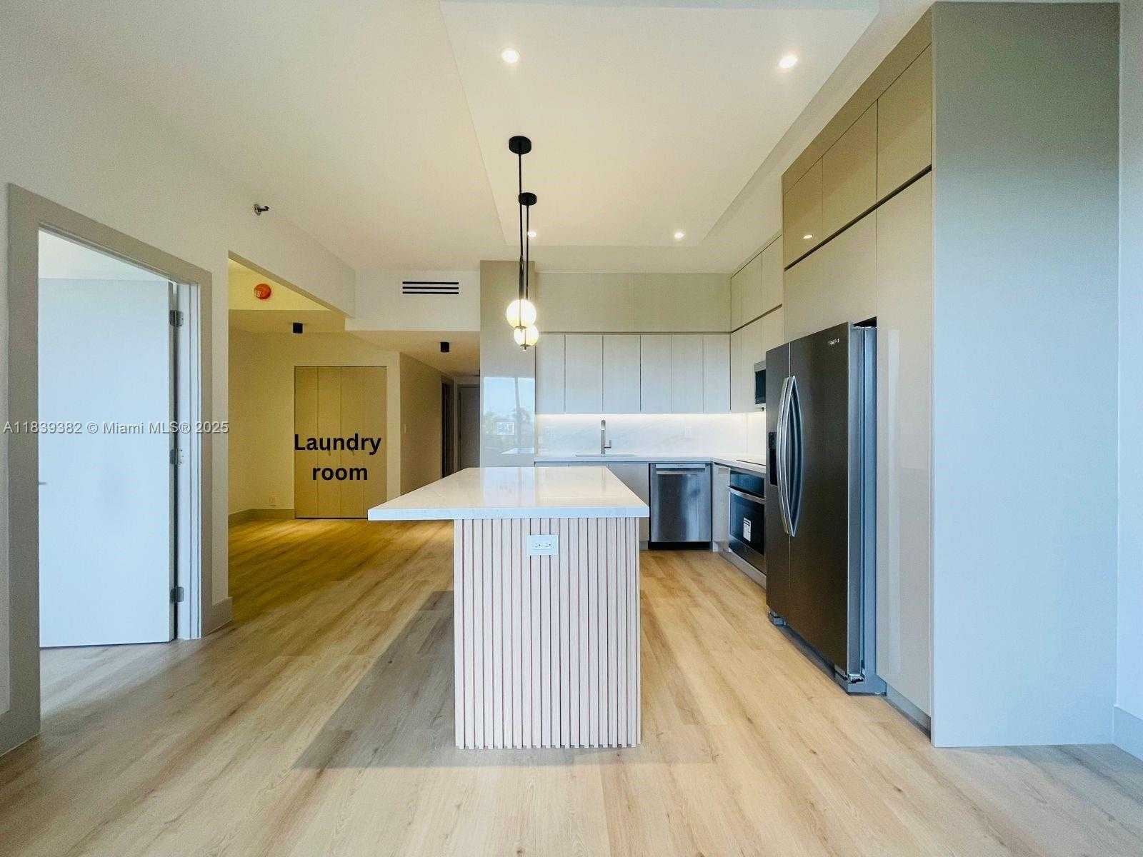 Small Image of 201 CRANDON BLVD #305, Key Biscayne Number 15