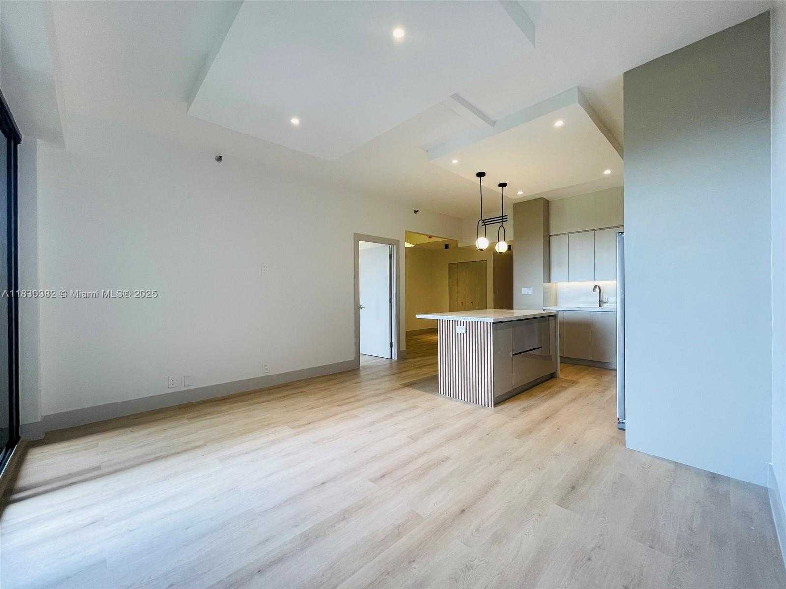 Small Image of 201 CRANDON BLVD #305, Key Biscayne Number 16