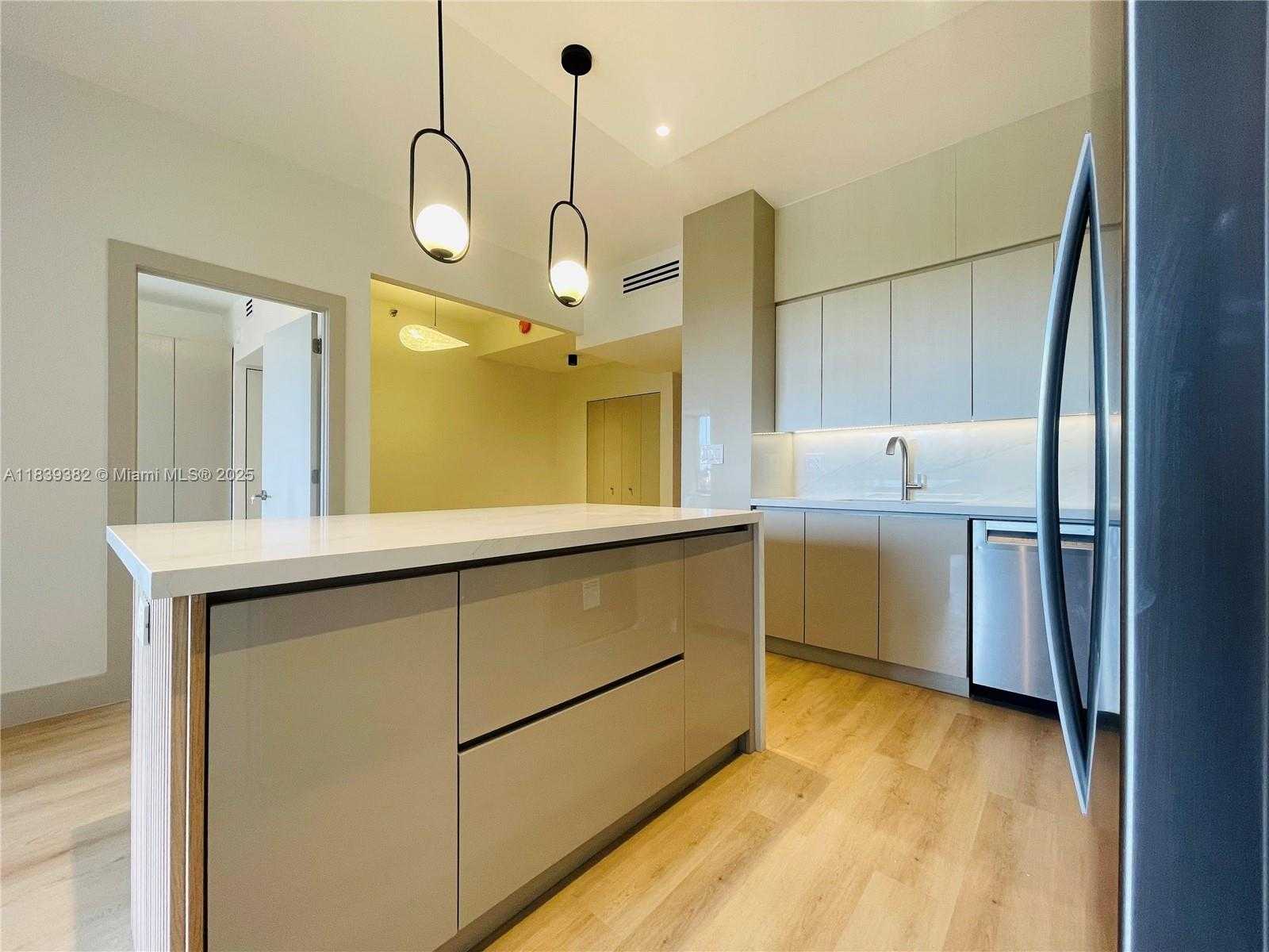 Small Image of 201 CRANDON BLVD #305, Key Biscayne Number 18