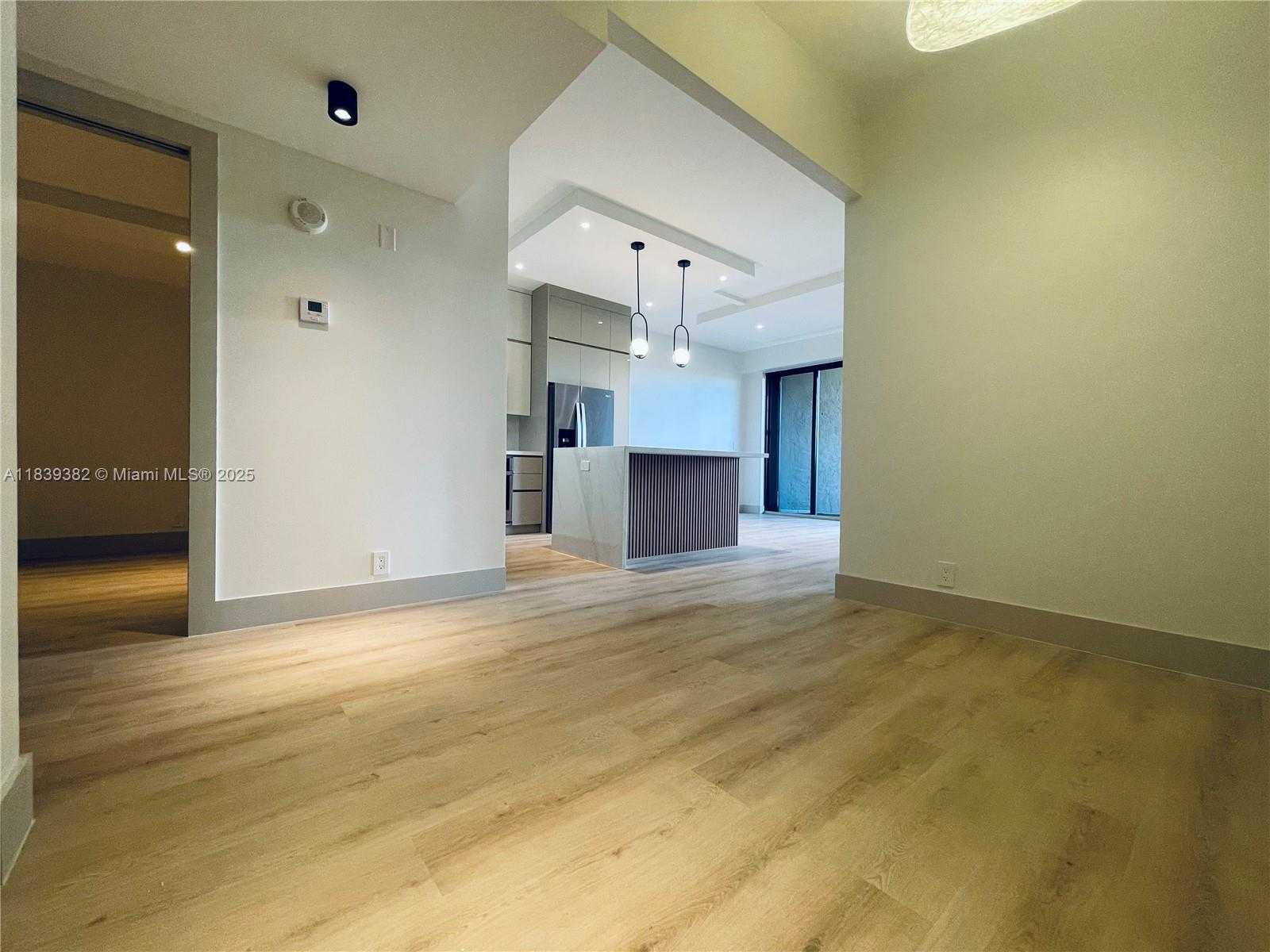 Small Image of 201 CRANDON BLVD #305, Key Biscayne Number 20