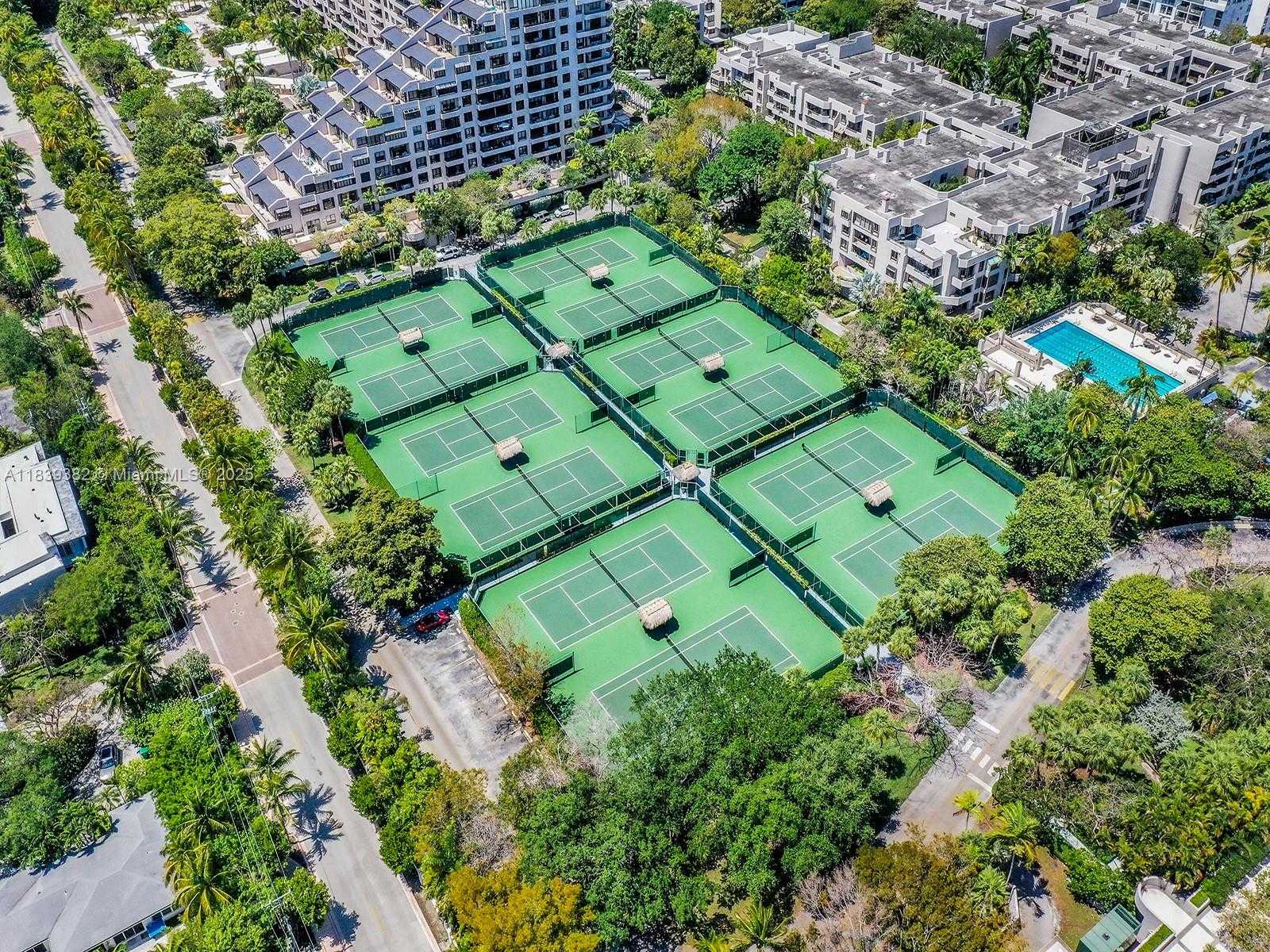 Small Image of 201 CRANDON BLVD #305, Key Biscayne Number 27