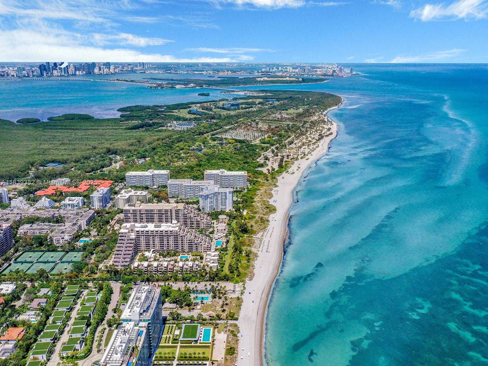 Small Image of 201 CRANDON BLVD #305, Key Biscayne Number 28