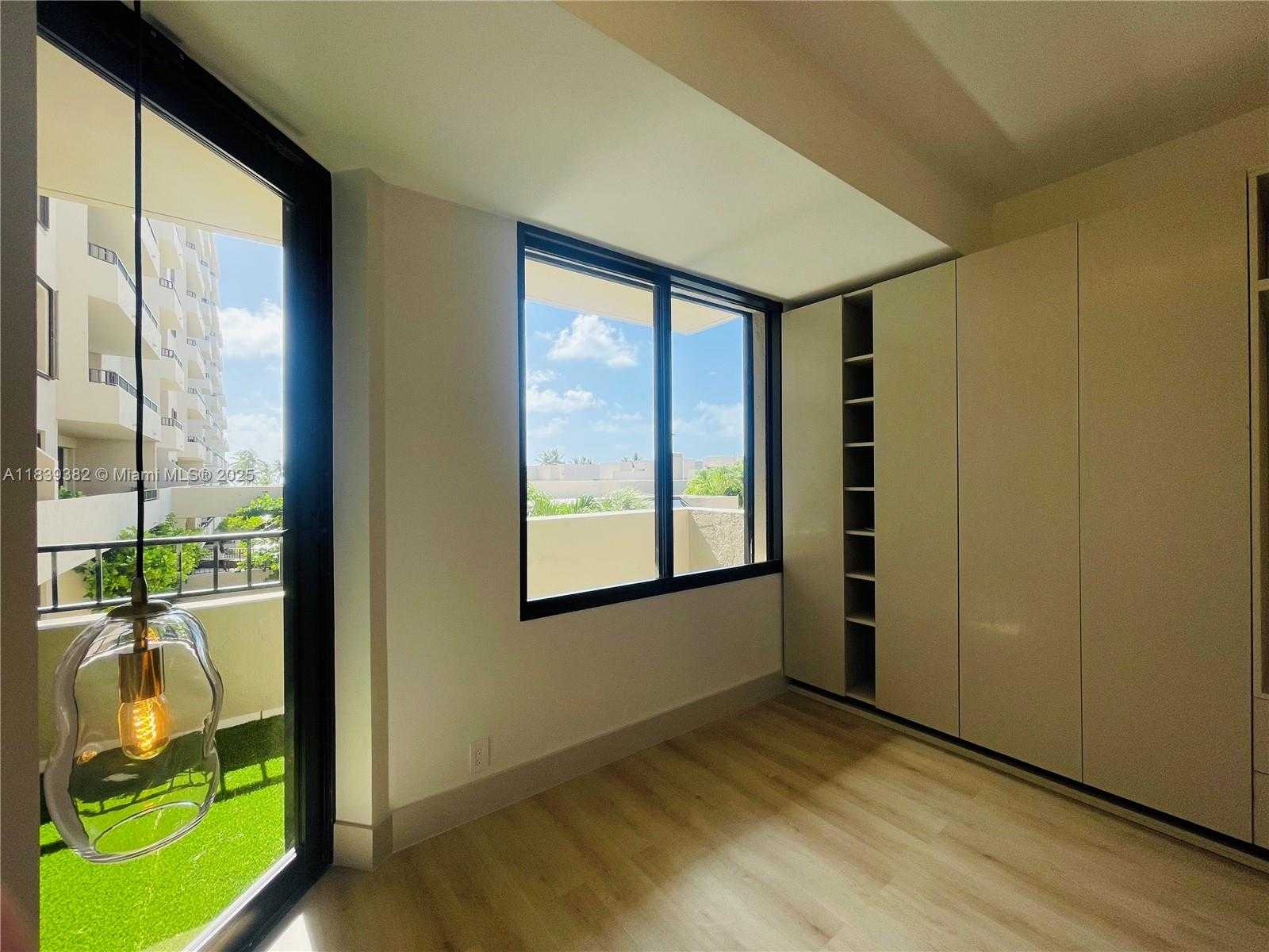 Small Image of 201 CRANDON BLVD #305, Key Biscayne Number 7