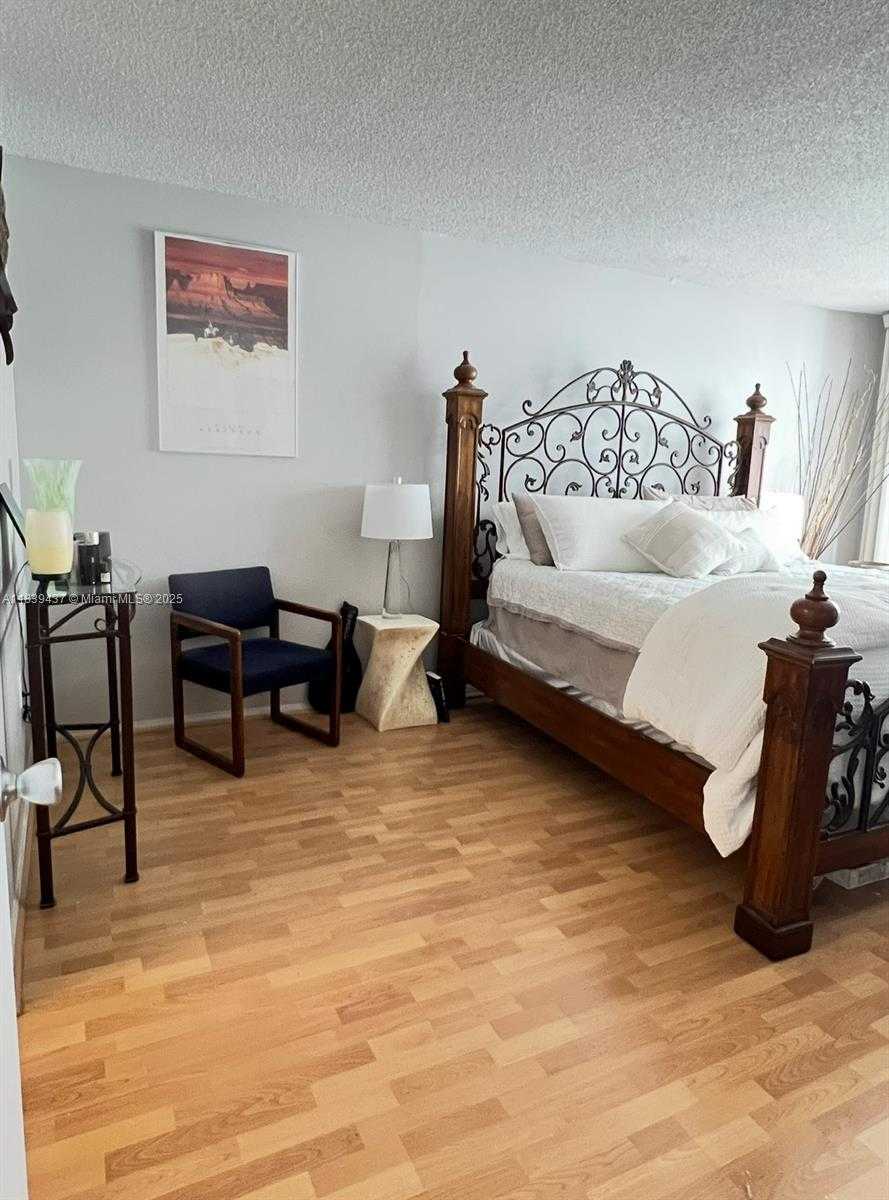 Small Image of 1228 WEST AVE #911, Miami Beach Number 22