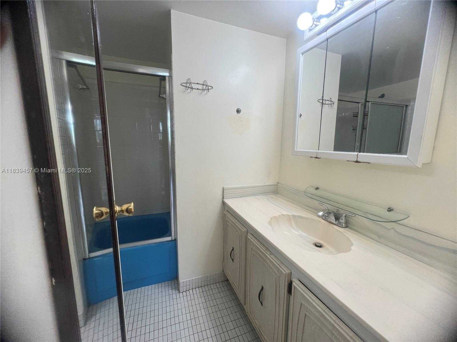 Small Image of 2821 NORTH MIAMI BEACH BLVD #2E, North Miami Beach Number 16