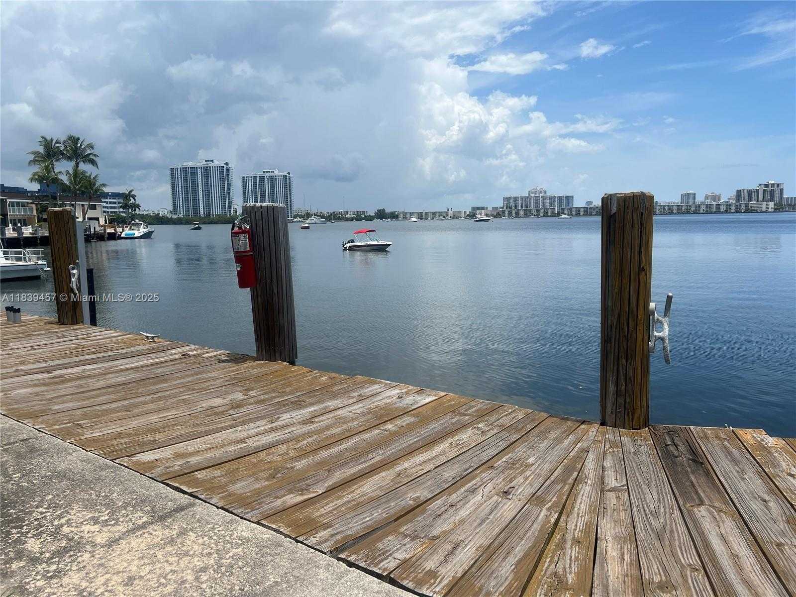 Small Image of 2821 NORTH MIAMI BEACH BLVD #2E, North Miami Beach Number 8