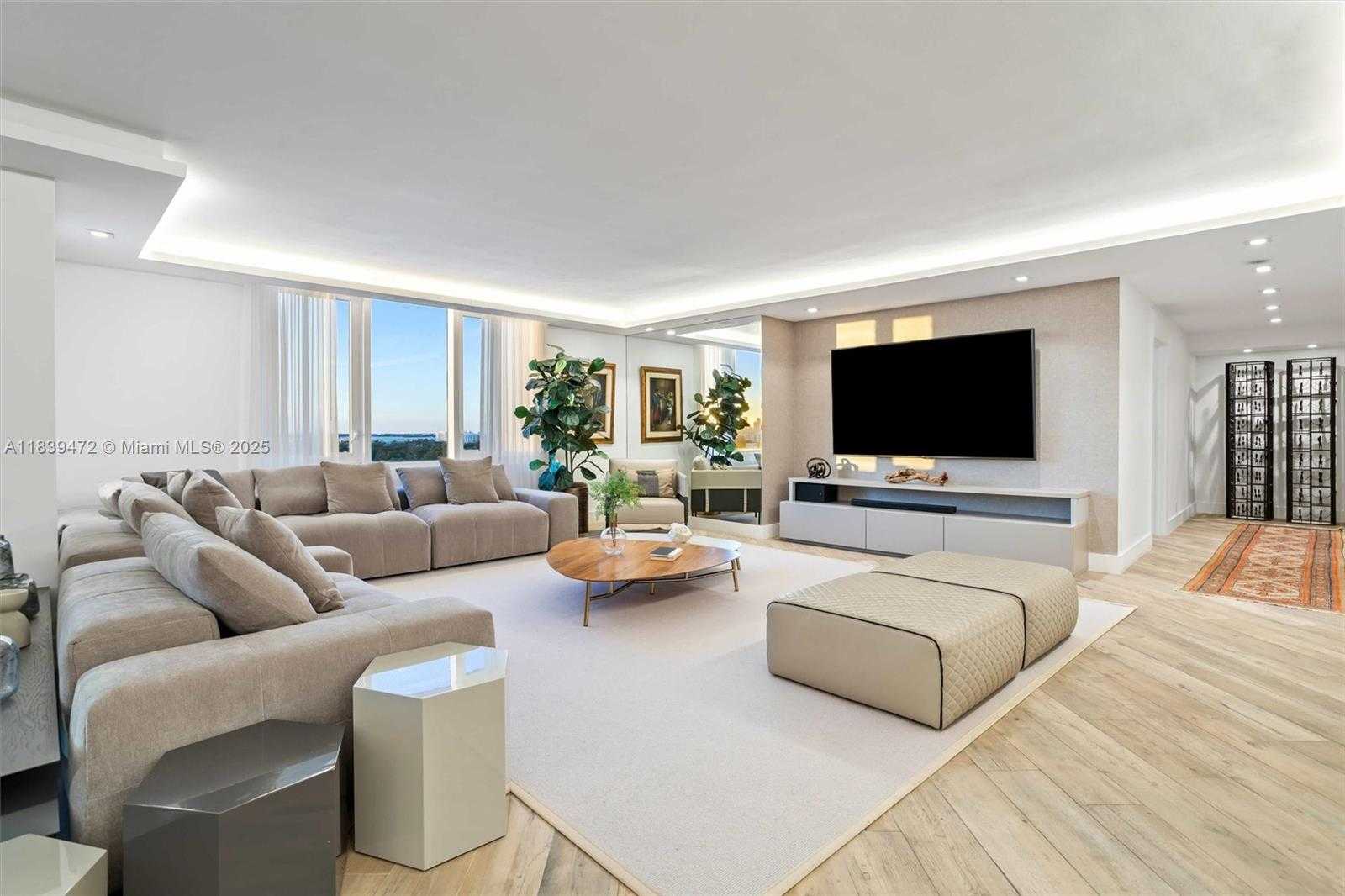 Small Image of 2301 COLLINS AVE #1432, Miami Beach Number 37