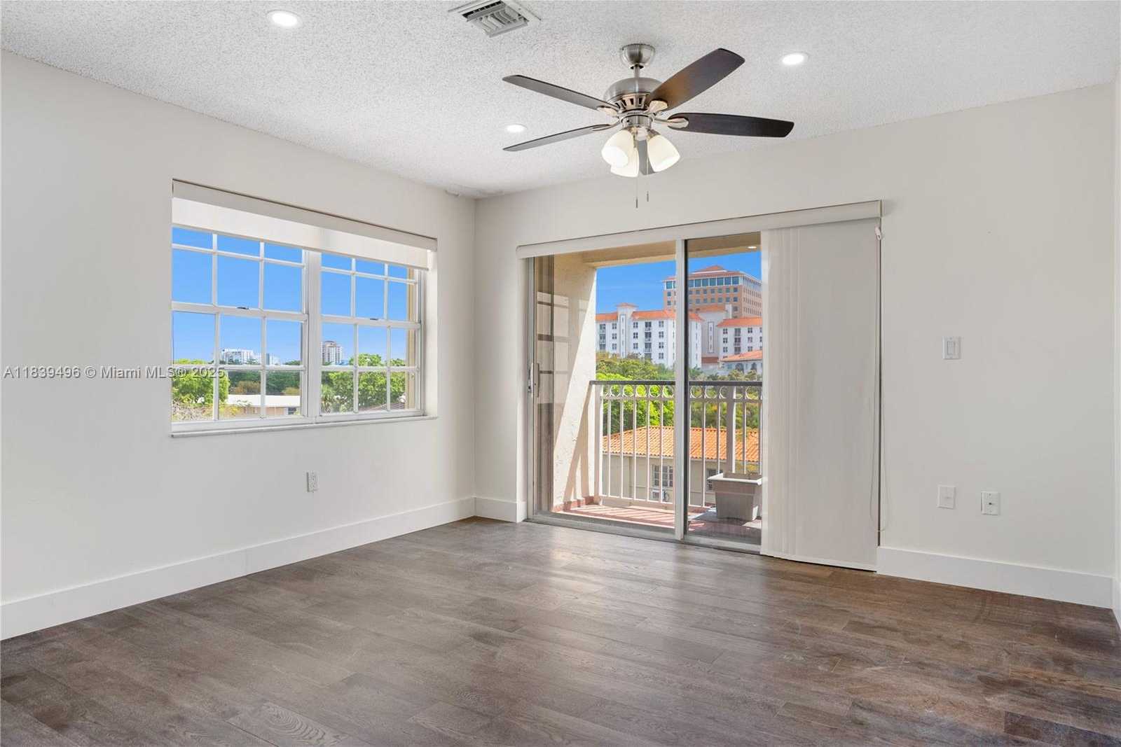Small Image of 37 MAJORCA AVE #401, Coral Gables Number 5