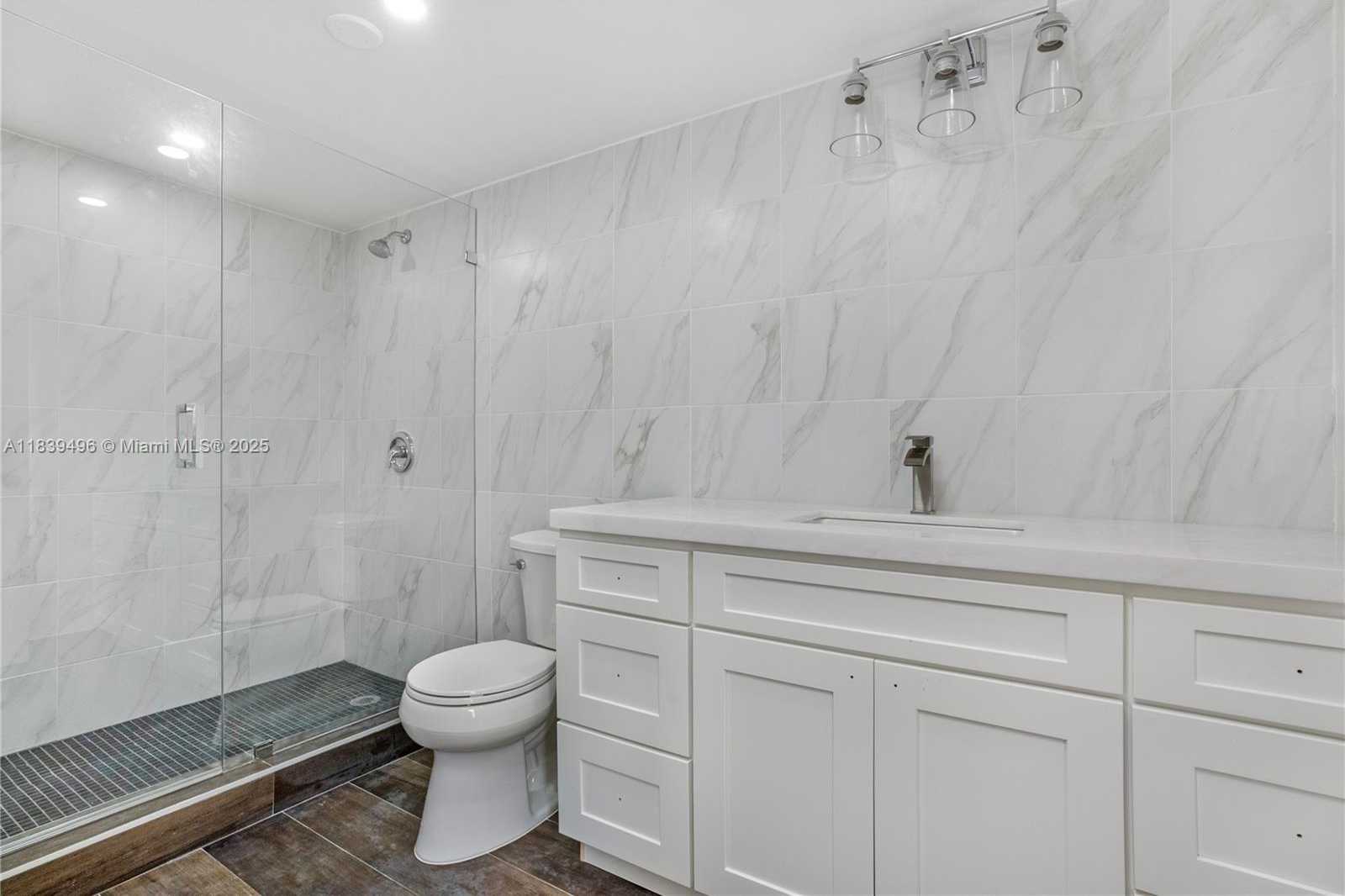 Small Image of 37 MAJORCA AVE #401, Coral Gables Number 9