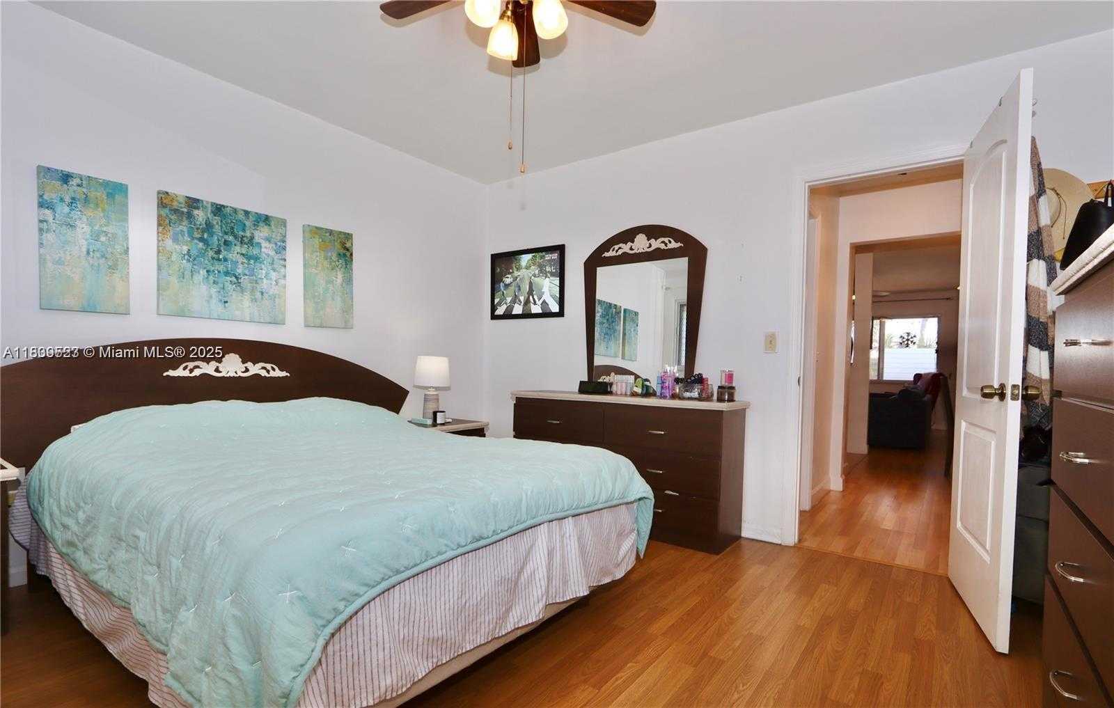 Small Image of 900 SOUTH WEST 11TH AVE #C, Hallandale Beach Number 13