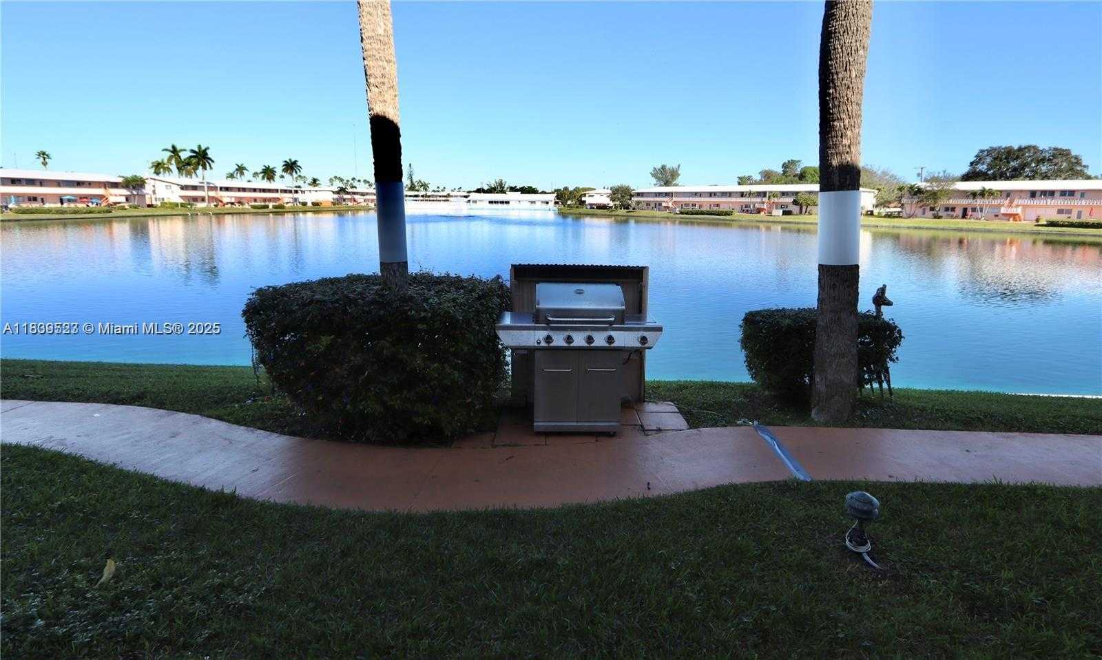 Small Image of 900 SOUTH WEST 11TH AVE #C, Hallandale Beach Number 18