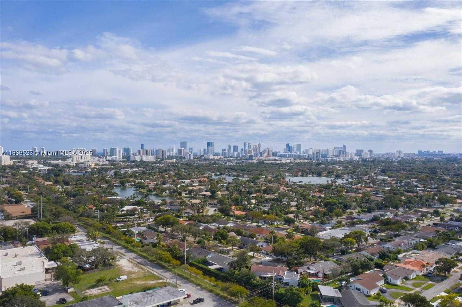 Small Image of 900 SOUTH WEST 11TH AVE #C, Hallandale Beach Number 22