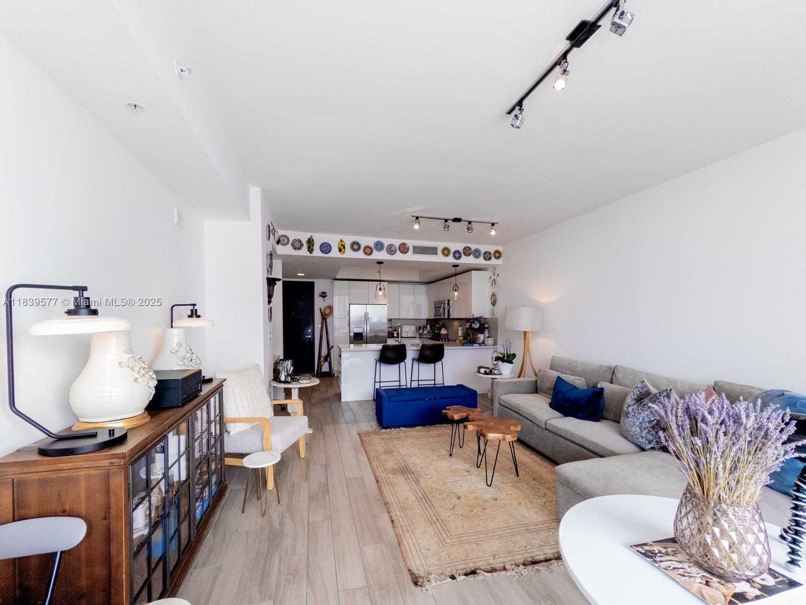Small Image of 999 SOUTH WEST 1ST AVE #1609, Miami Number 10