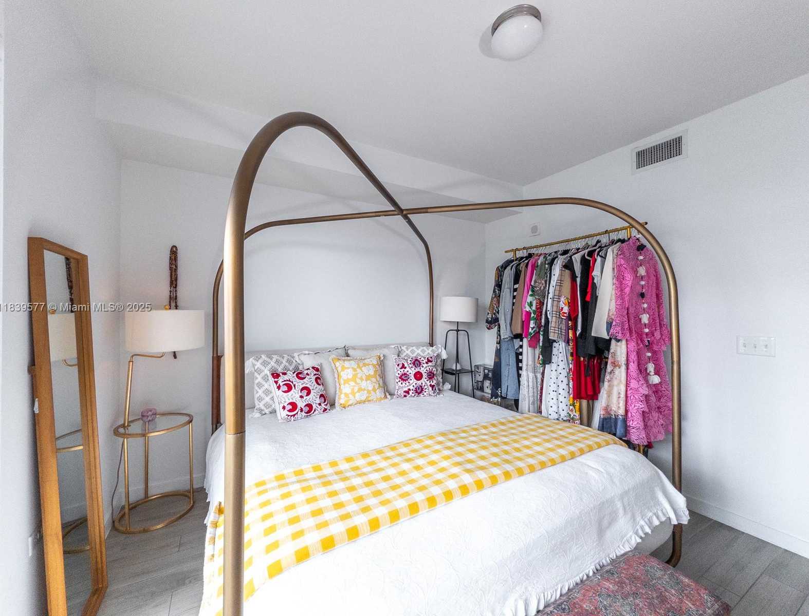 Small Image of 999 SOUTH WEST 1ST AVE #1609, Miami Number 12