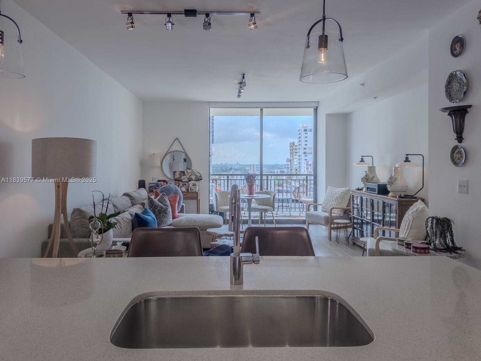 Small Image of 999 SOUTH WEST 1ST AVE #1609, Miami Number 3