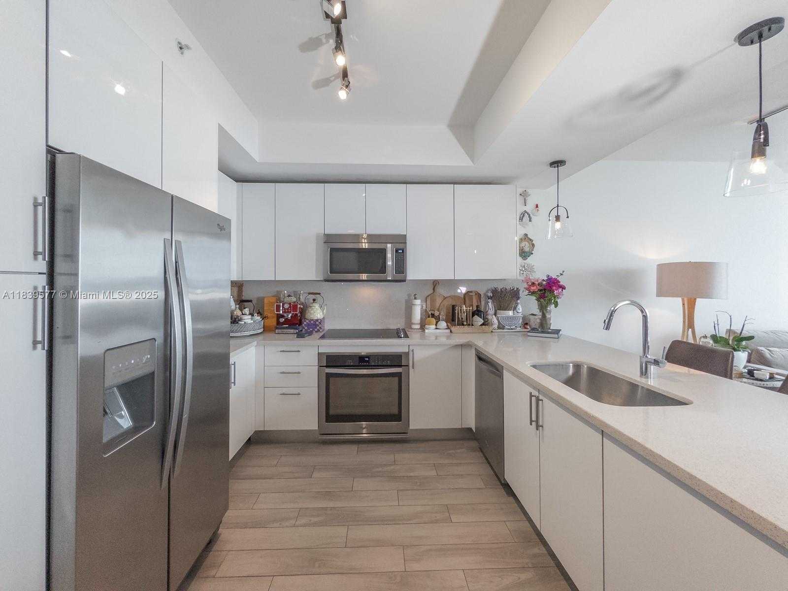 Small Image of 999 SOUTH WEST 1ST AVE #1609, Miami Number 5
