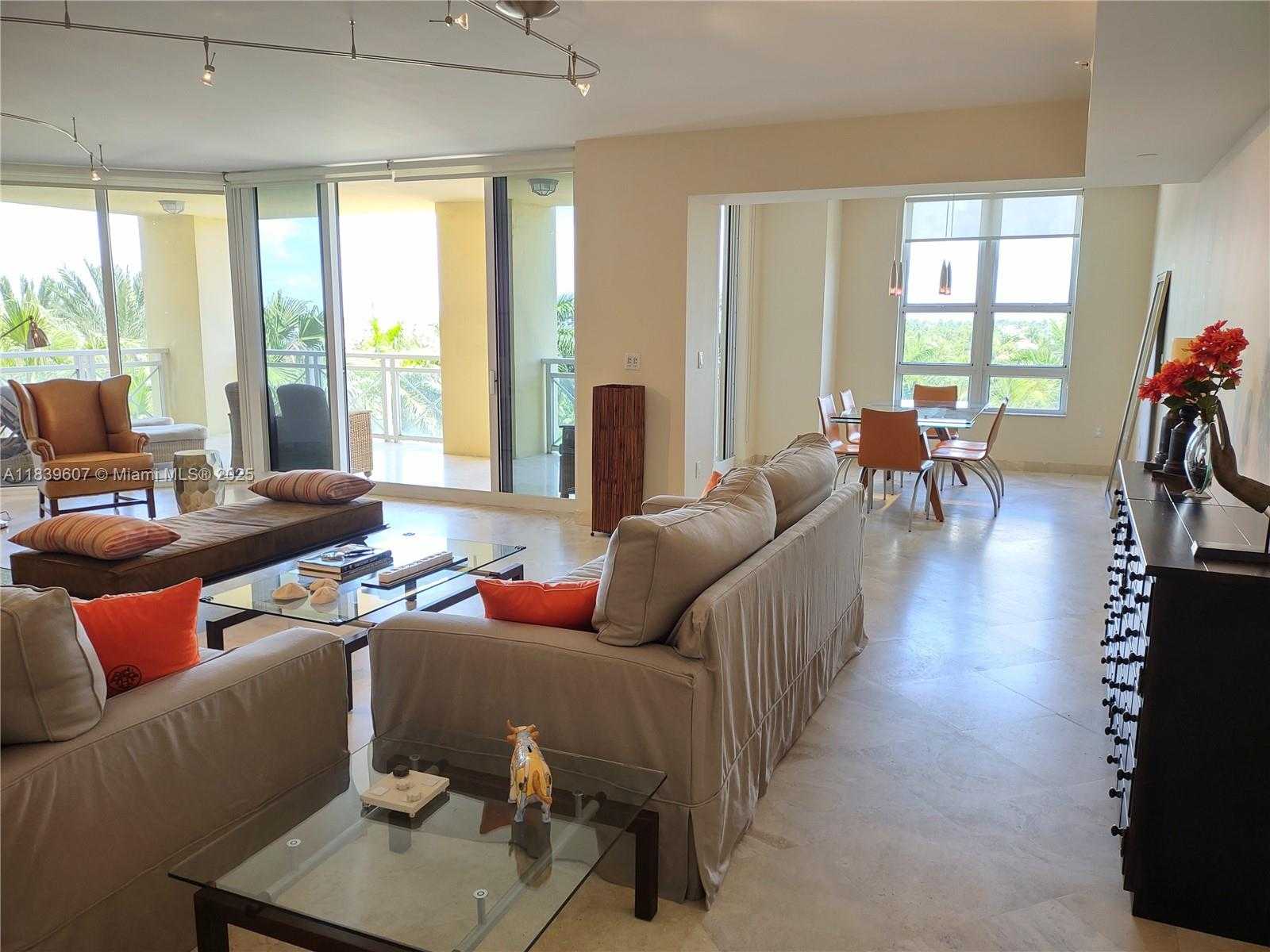 Small Image of 445 GRAND BAY DR #601, Key Biscayne Number 11
