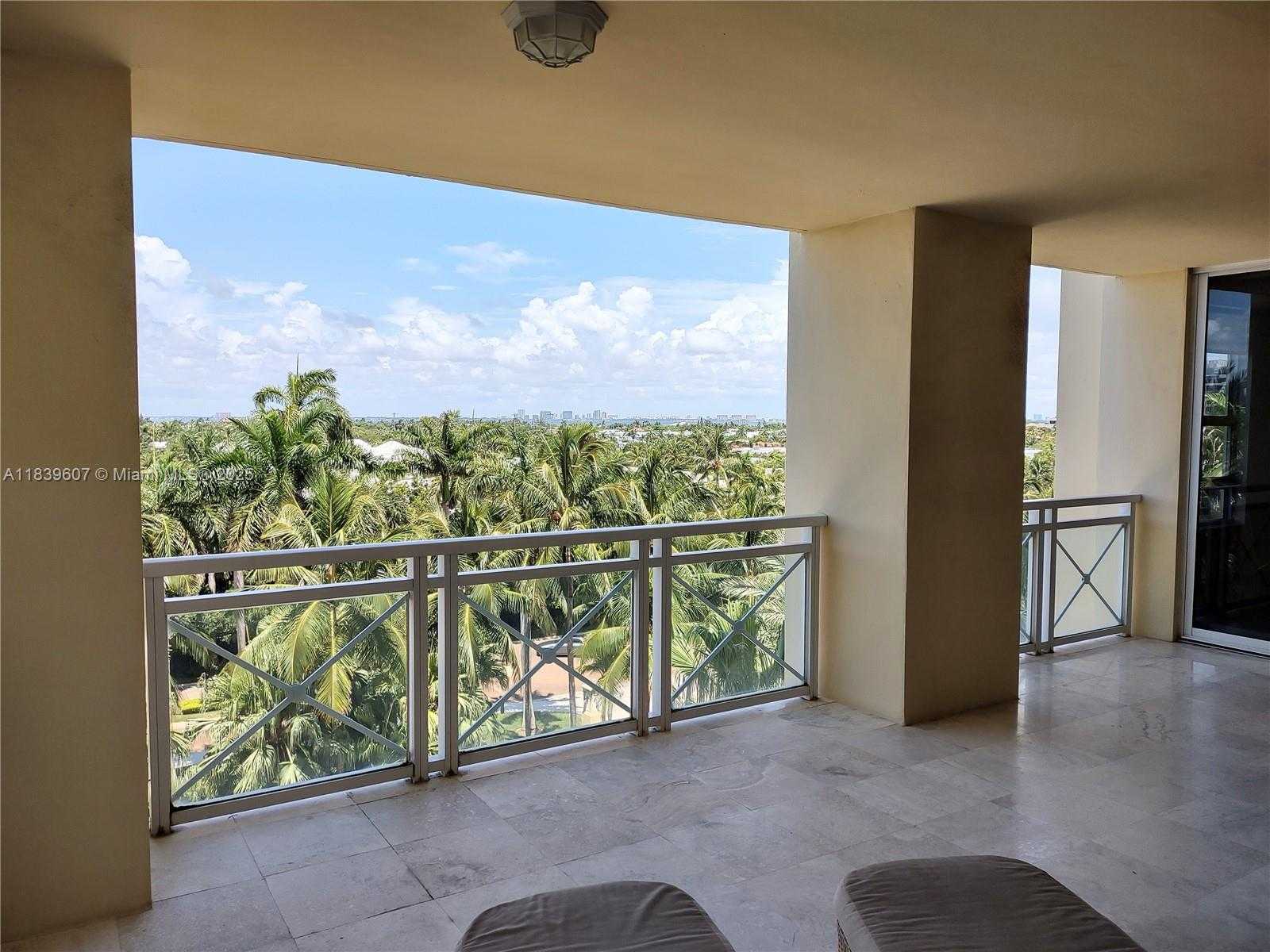 Small Image of 445 GRAND BAY DR #601, Key Biscayne Number 2