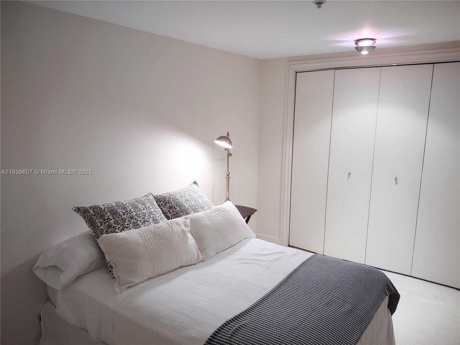 Small Image of 445 GRAND BAY DR #601, Key Biscayne Number 23