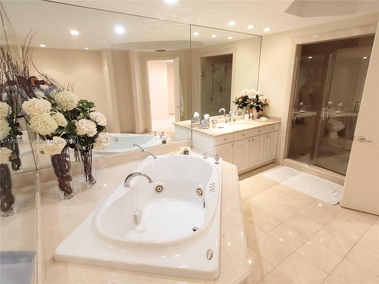 Small Image of 445 GRAND BAY DR #601, Key Biscayne Number 28