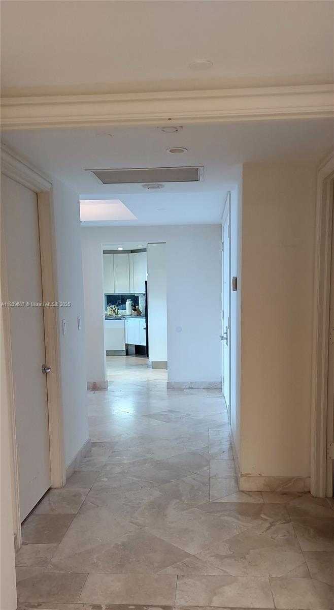 Small Image of 445 GRAND BAY DR #601, Key Biscayne Number 30