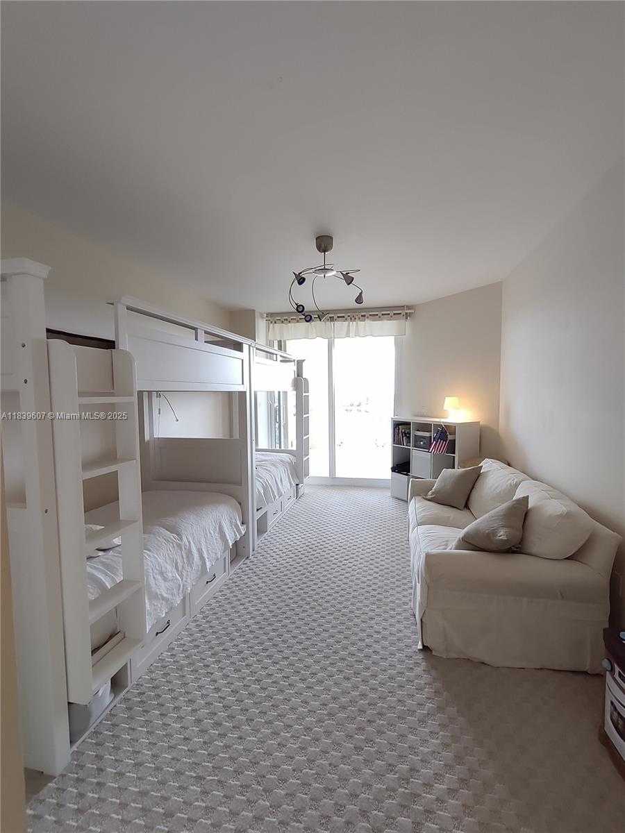 Small Image of 445 GRAND BAY DR #601, Key Biscayne Number 31