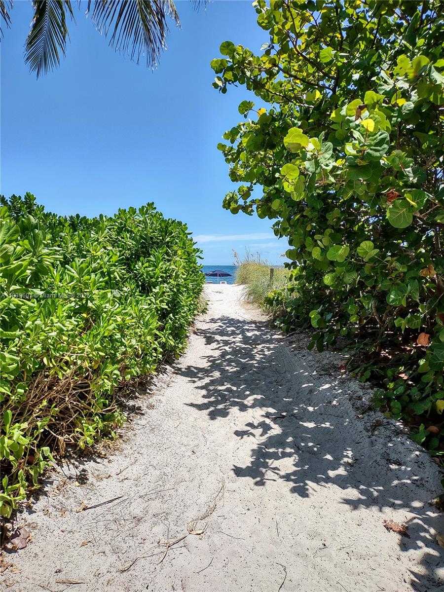 Small Image of 445 GRAND BAY DR #601, Key Biscayne Number 44