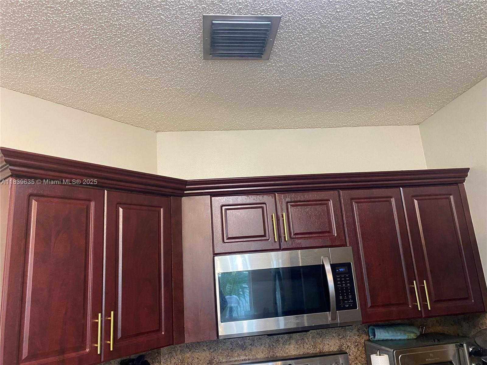 Small Image of 6006 PLUM PL, Tamarac Number 32