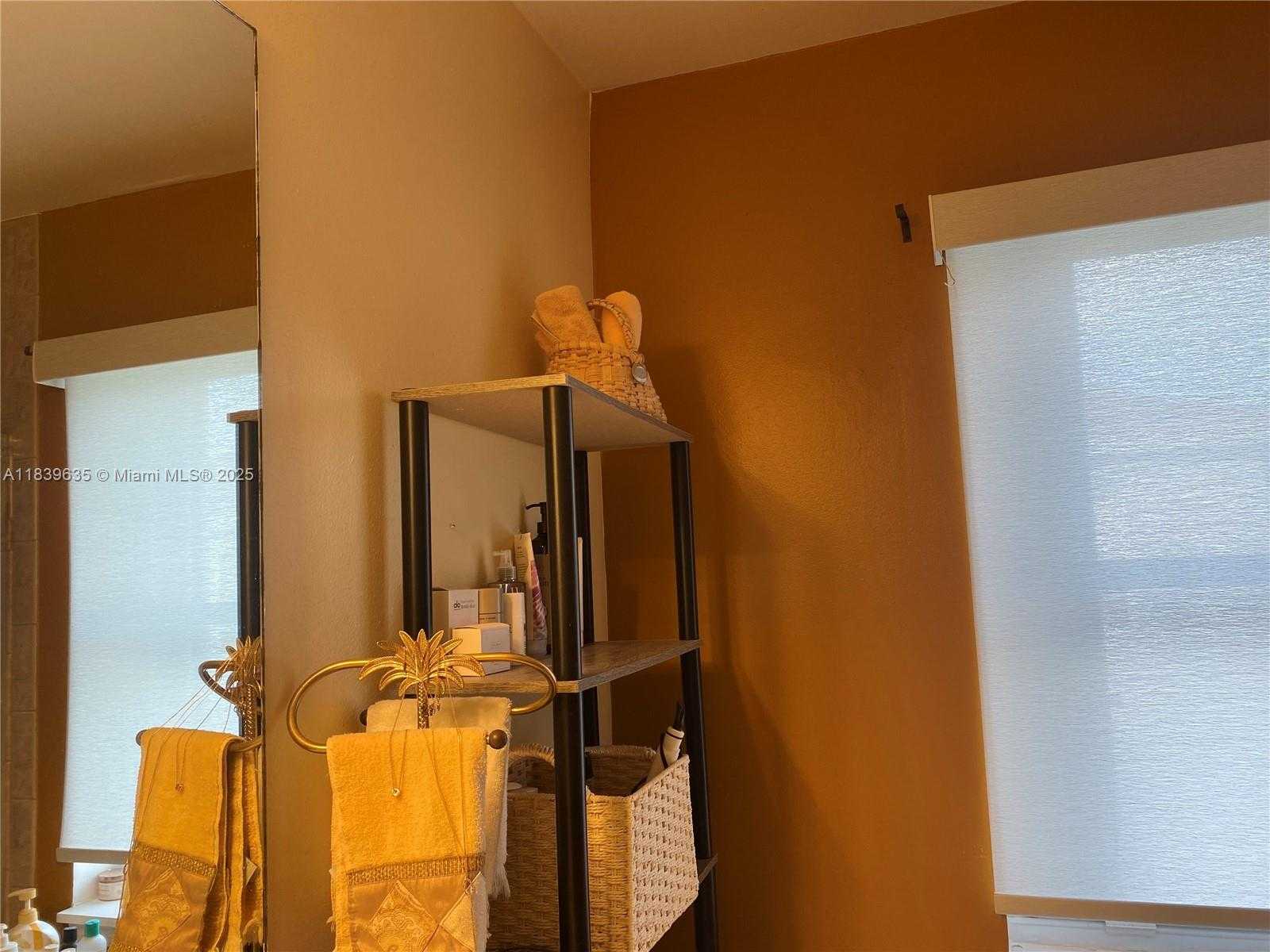 Small Image of 6006 PLUM PL, Tamarac Number 78
