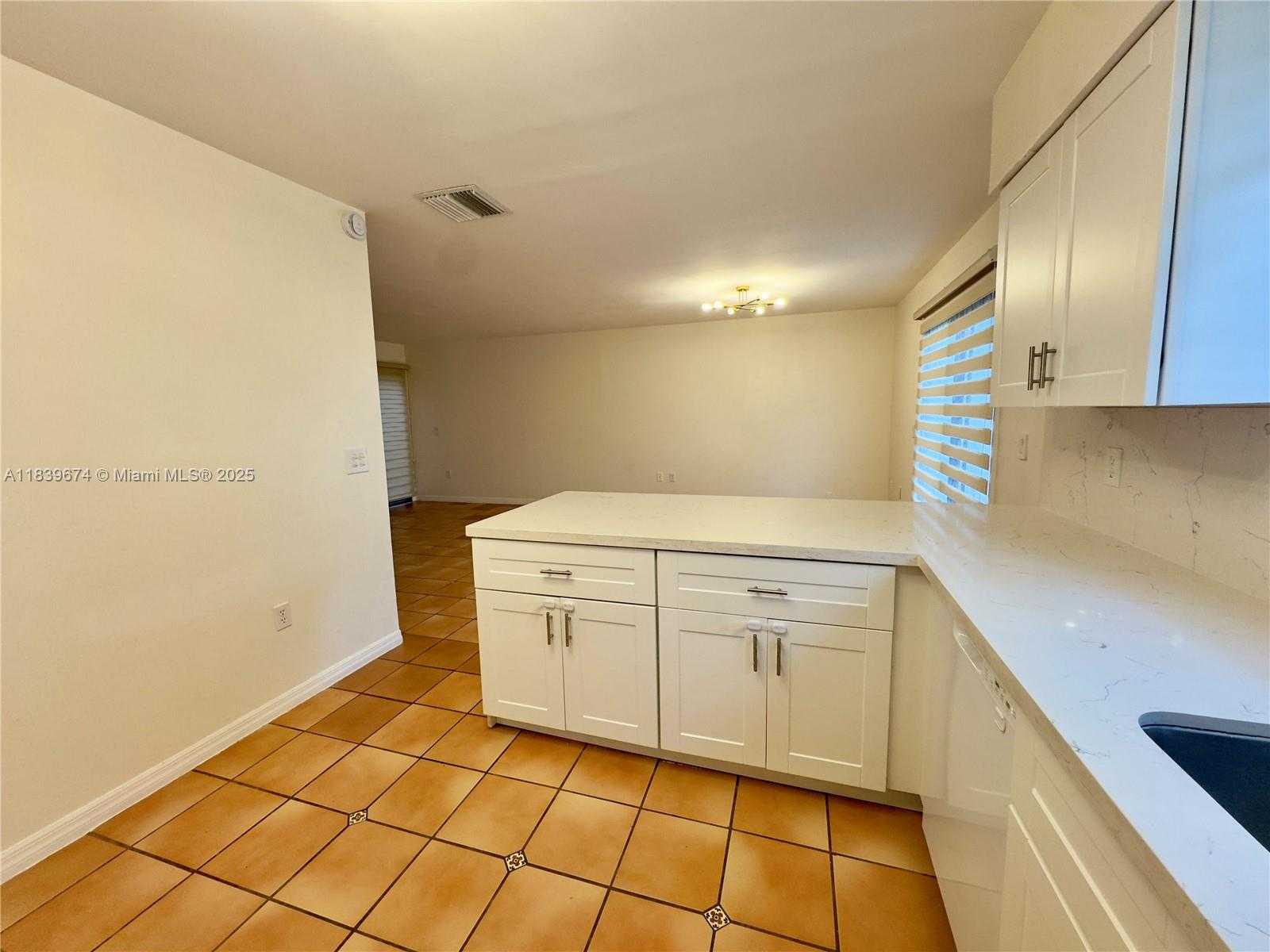 Small Image of 13009 SOUTH WEST 95TH AVE #13009, Miami Number 12