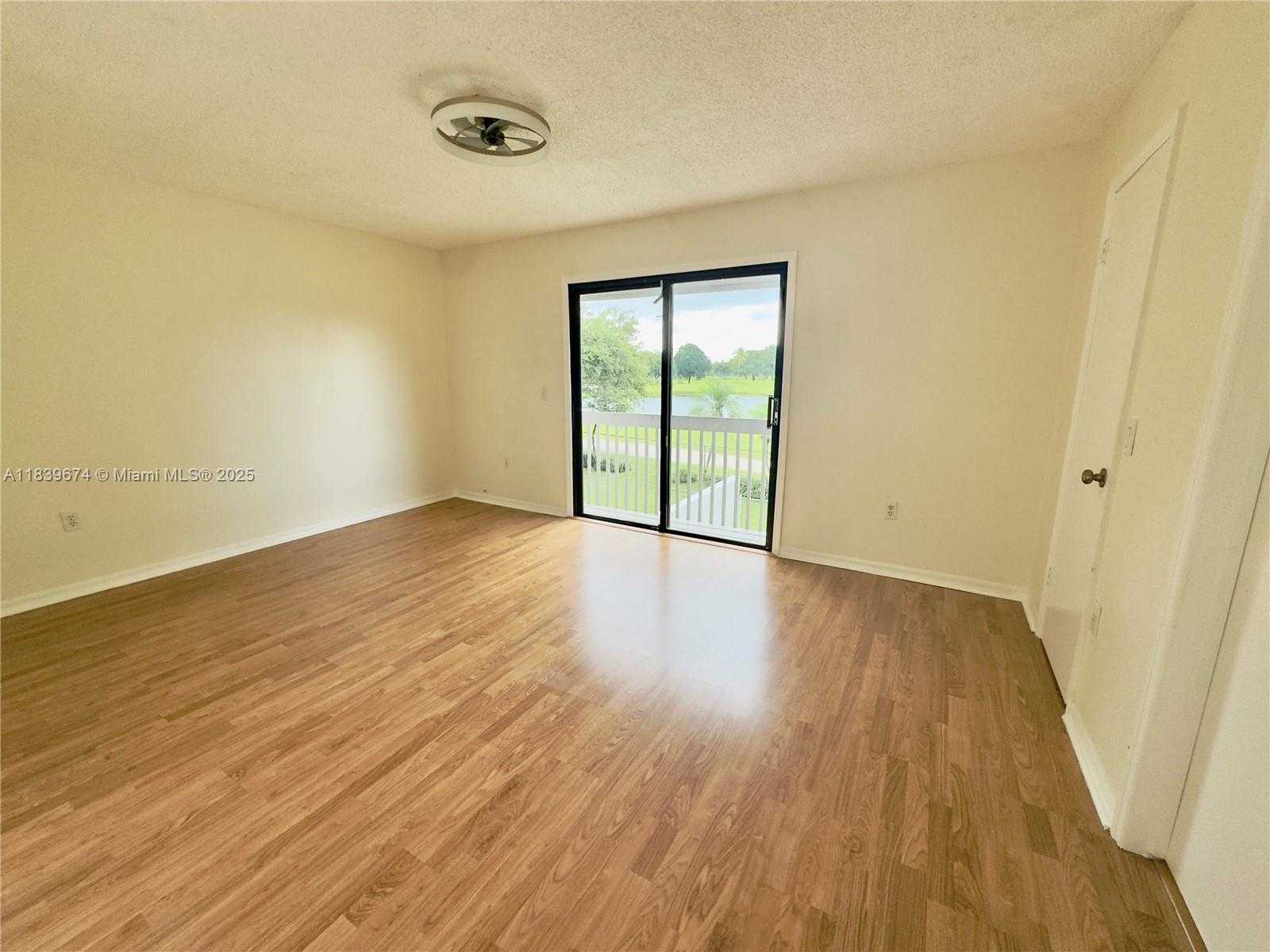 Small Image of 13009 SOUTH WEST 95TH AVE #13009, Miami Number 19