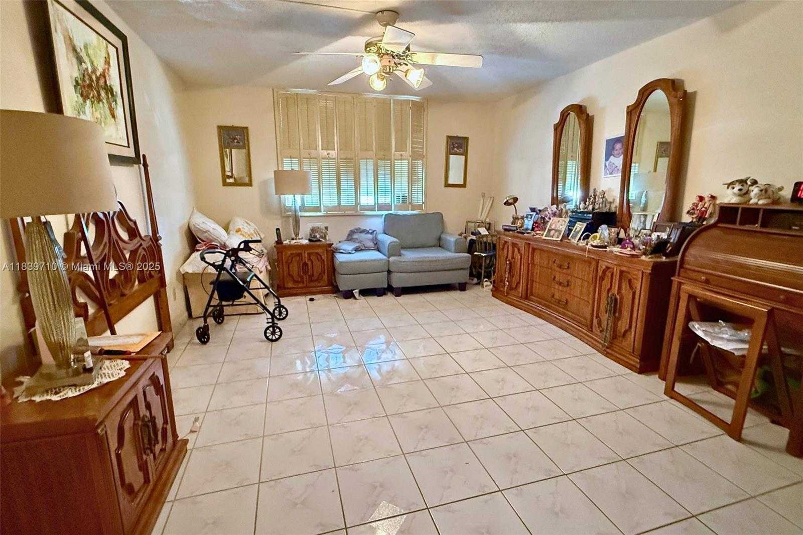 Small Image of 1849 SOUTH OCEAN DR #507, Hallandale Beach Number 20