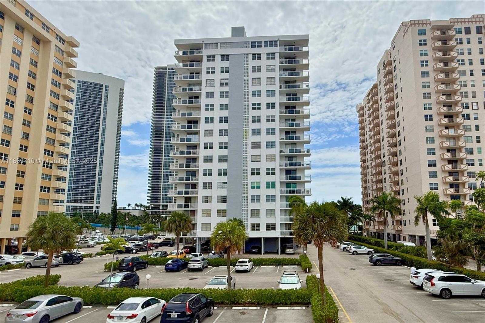 Small Image of 1849 SOUTH OCEAN DR #507, Hallandale Beach Number 24